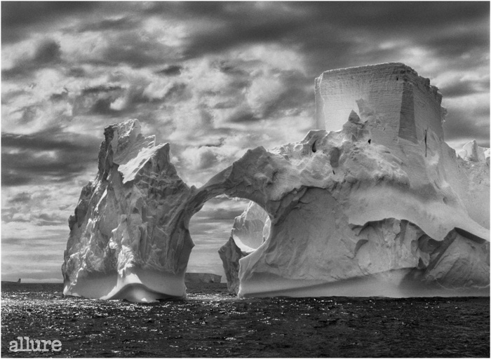 폴렛 섬과 사우스 셰틀랜드 제도에 있는 빙산. 남극 반도. 2005