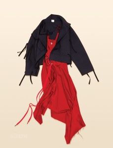 울 소재 오버사이즈 재킷은 가격미정, 포츠 1961(Ports 1961). 새틴 소재 슬립 드레스는 1백45만원, DKNY.