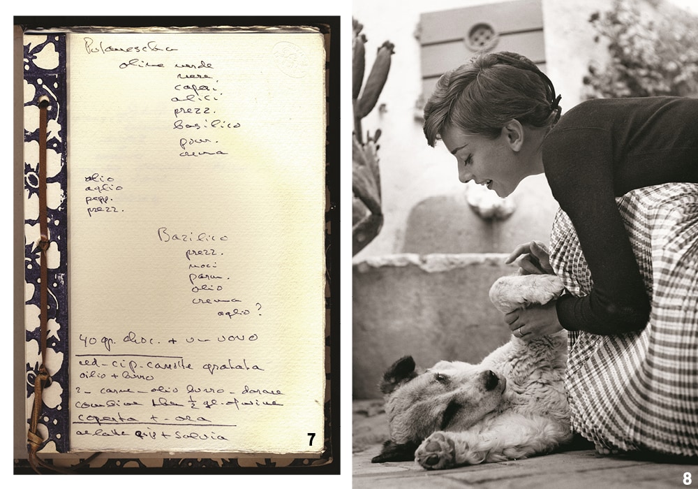 1 오드리 헵번의 요리책에 손글씨로 적힌 푸타네스카 파스카 레시피, 1969년 에는 그녀의 레시피 50가지가 담겨 있다. 2 로마 근교 라 비그나에서 털복숭이 친구들과 놀고 있는 오드리 헵번, 1955년 오드리 헵번은 여러 동물을 키웠다. 두 마리의 코커스패니얼 코키와 모글리, 영화에 함께 자주 등장했던 요크셔테리어 미스터 페이머스 등이다. 그들이 세상을 떠난 후에는 잭 러셀 테리어 제시, 머핀, 피치리를 키웠고 반려견을 위한 사료와 음식을 직접 만들었다. 오소부코를 만드는 날이면 뼈는 이들의 몫이었다.