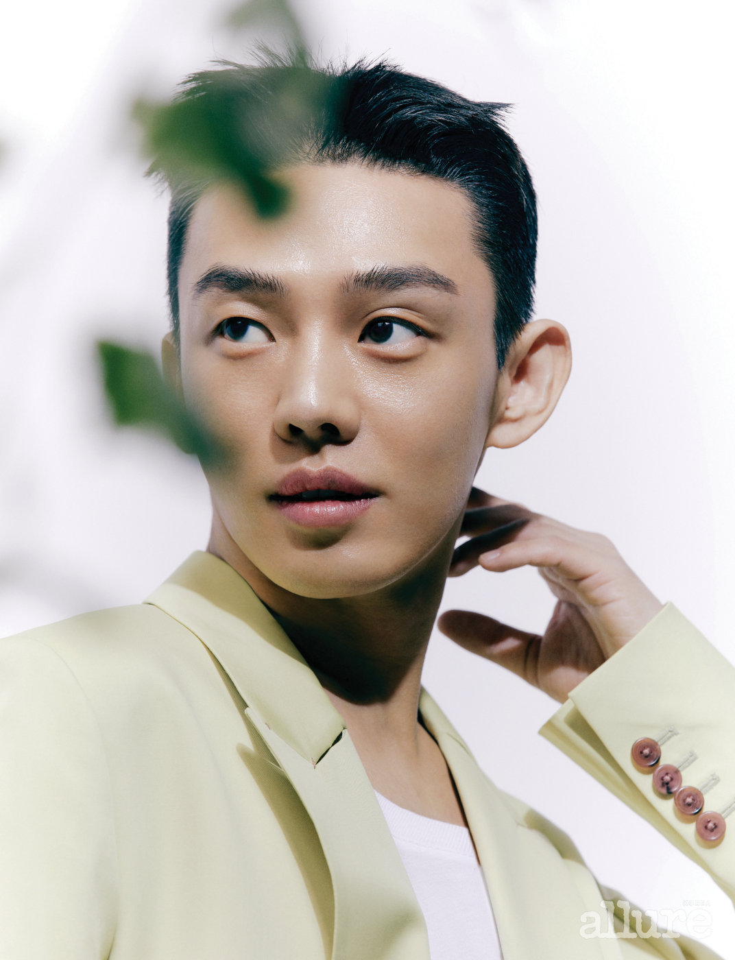 Yoo Ah In s Agency Quickly Shuts Down Rumors That He Caused the Halloween Crowd Crush - 79