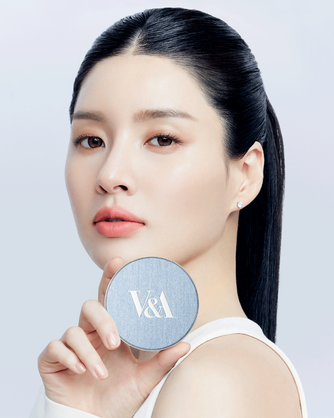 데님 입고 나온 여름 한정 매트쿠션 얼루어 코리아 (Allure Korea)