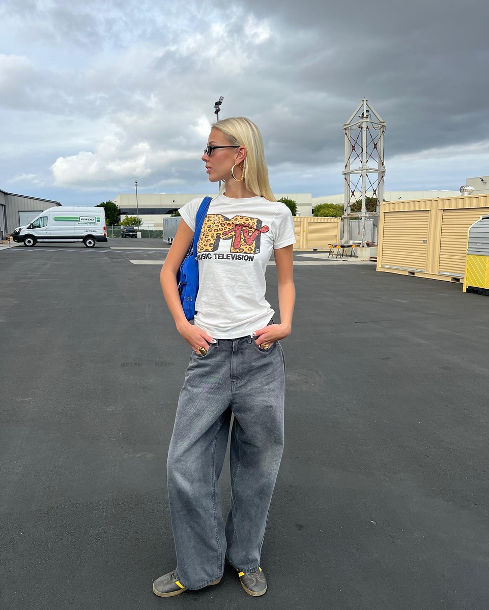 2025 T-Shirt trend, 티셔츠 트렌드, 올가을 톱, 상의 트렌드, 티셔츠 추천