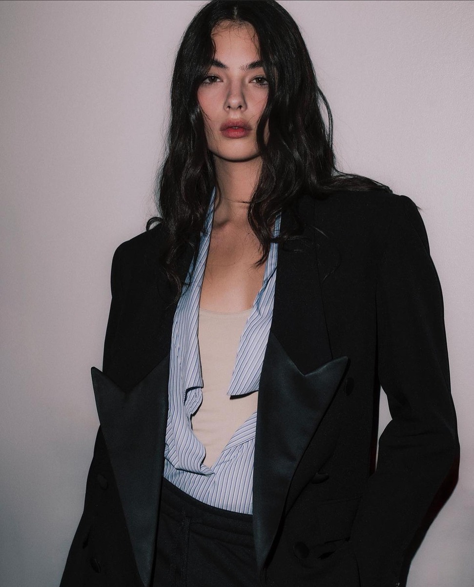 2025 trend hair color, jet black, black hair, aespa winter, 2025 가을 헤어 컬러