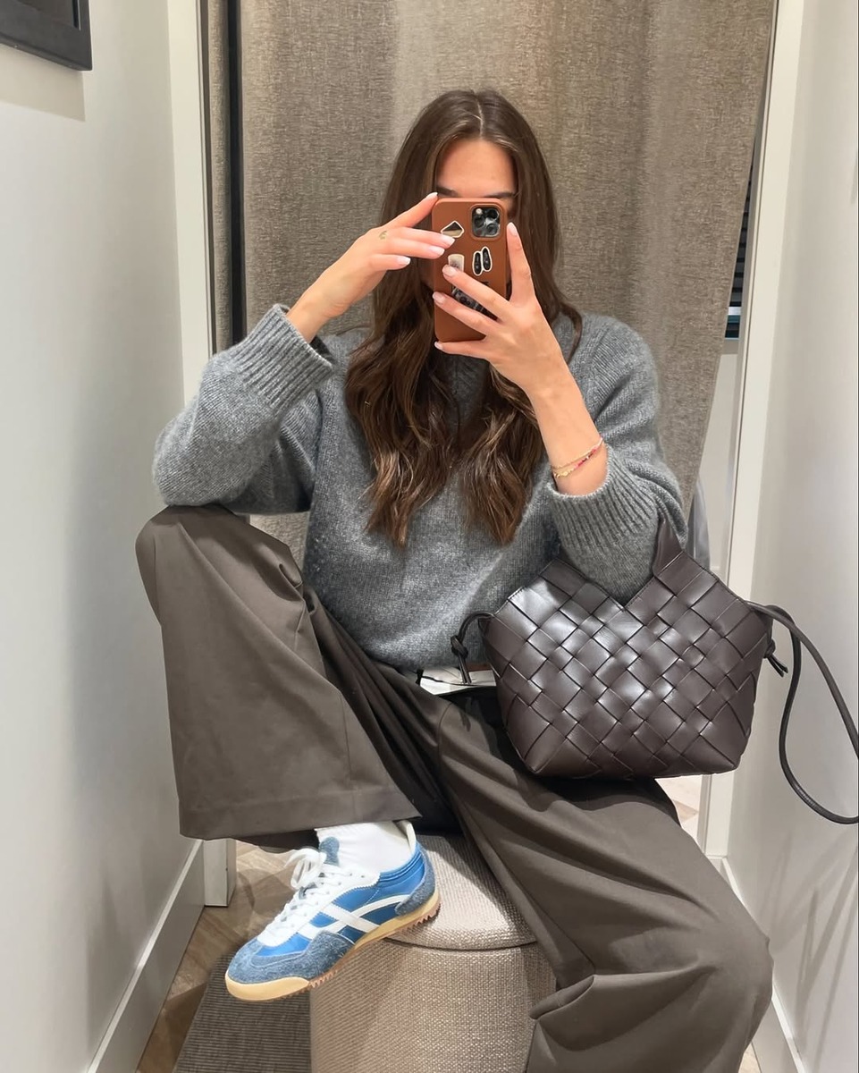 cardigan styling 2025, cardigan ootd, cardigan outfit, 가디건, 카디건, 가디건 코디