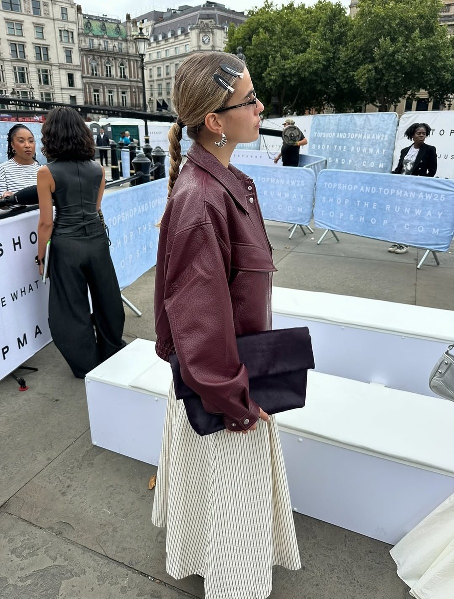 2025 trend color burgundy, purple, fall fashion 2025, burgundy outfit, 버건디 패션, 퍼플 패션