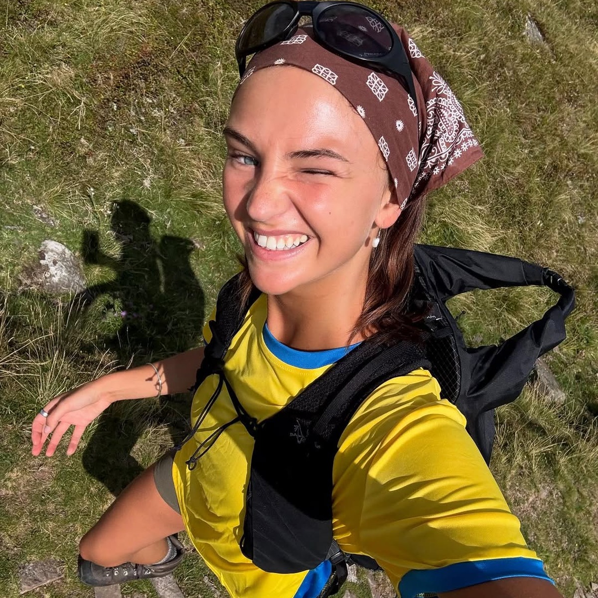 hiking fashion, gen-z hiking outfit, hiking ootd, 하이킹 룩, 등산 패션, 젠지 취미, 하이킹, 트레킹