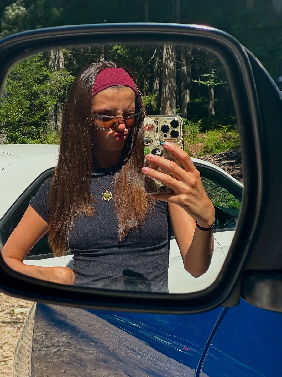 hiking fashion, gen-z hiking outfit, hiking ootd, 하이킹 룩, 등산 패션, 젠지 취미, 하이킹, 트레킹