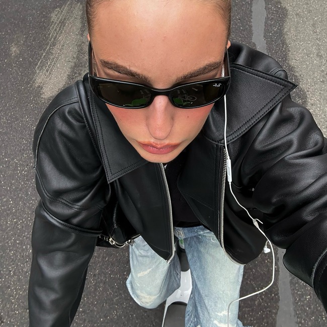 lether outwear, 2025 lether ootd, 2025 f/w lether outfit, 레더 코디, 레더 블루종, 레더 재킷