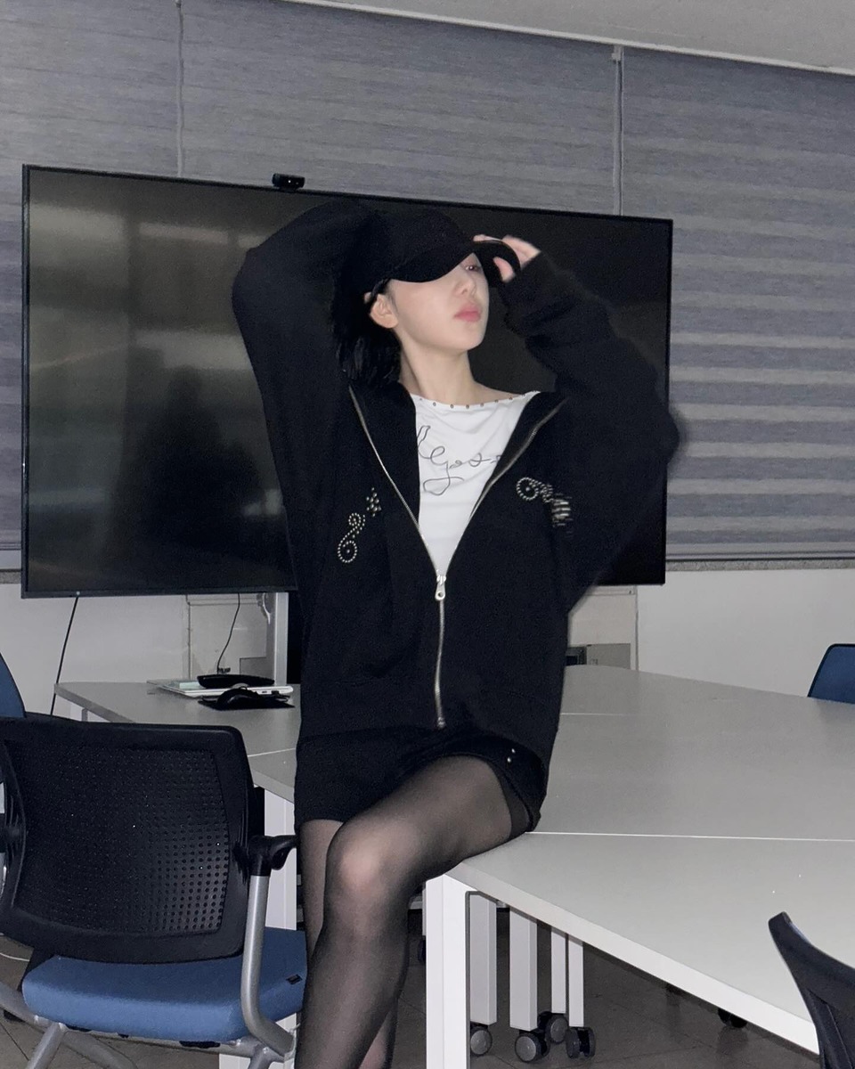 검정스타킹 흰양말