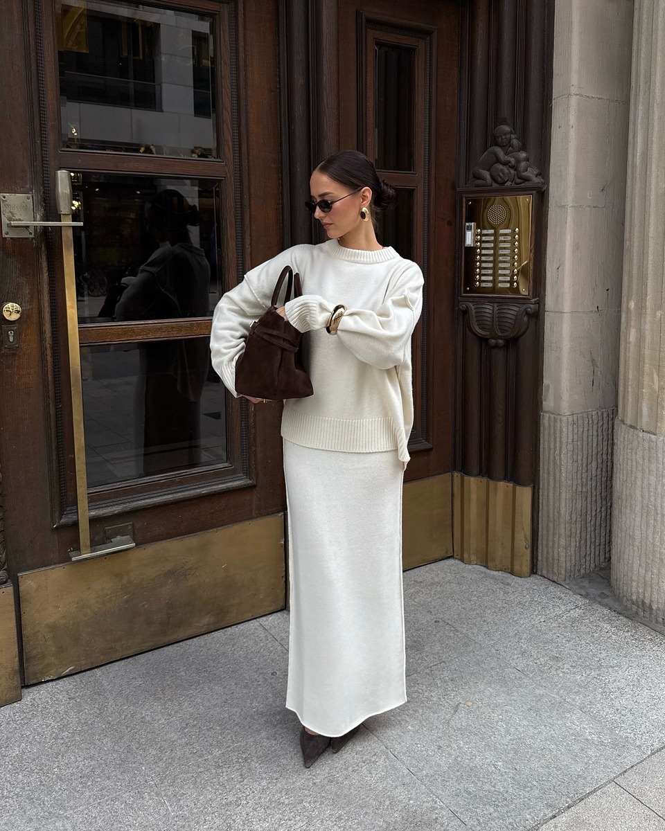 knit wear, sweater outfit, 2025 knit trend, 니트 트렌드, 스웨터, 니트 고르는 법