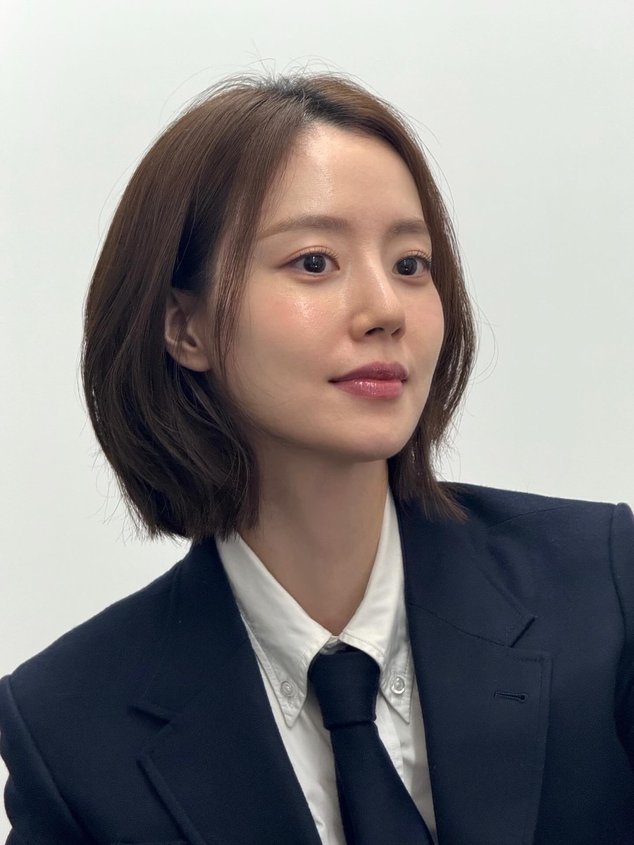 문채원, 문채원 단발머리, korean bob hair, bob hair styling, hair trend 2025, 문채원 리즈