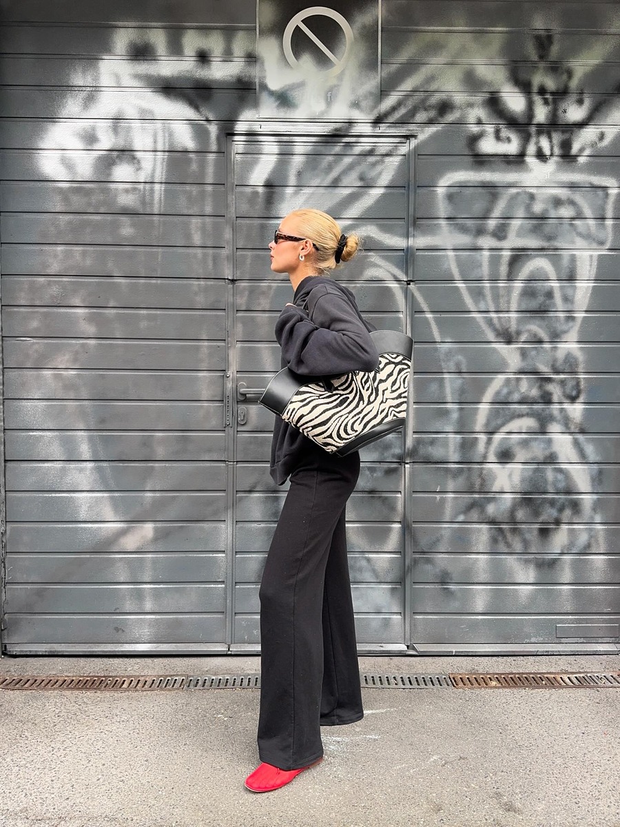 2025 FW STYLING, STLING RED, RED OUTFIT, RED COLOR ootd, 레드 코디, 가을 레드 패션