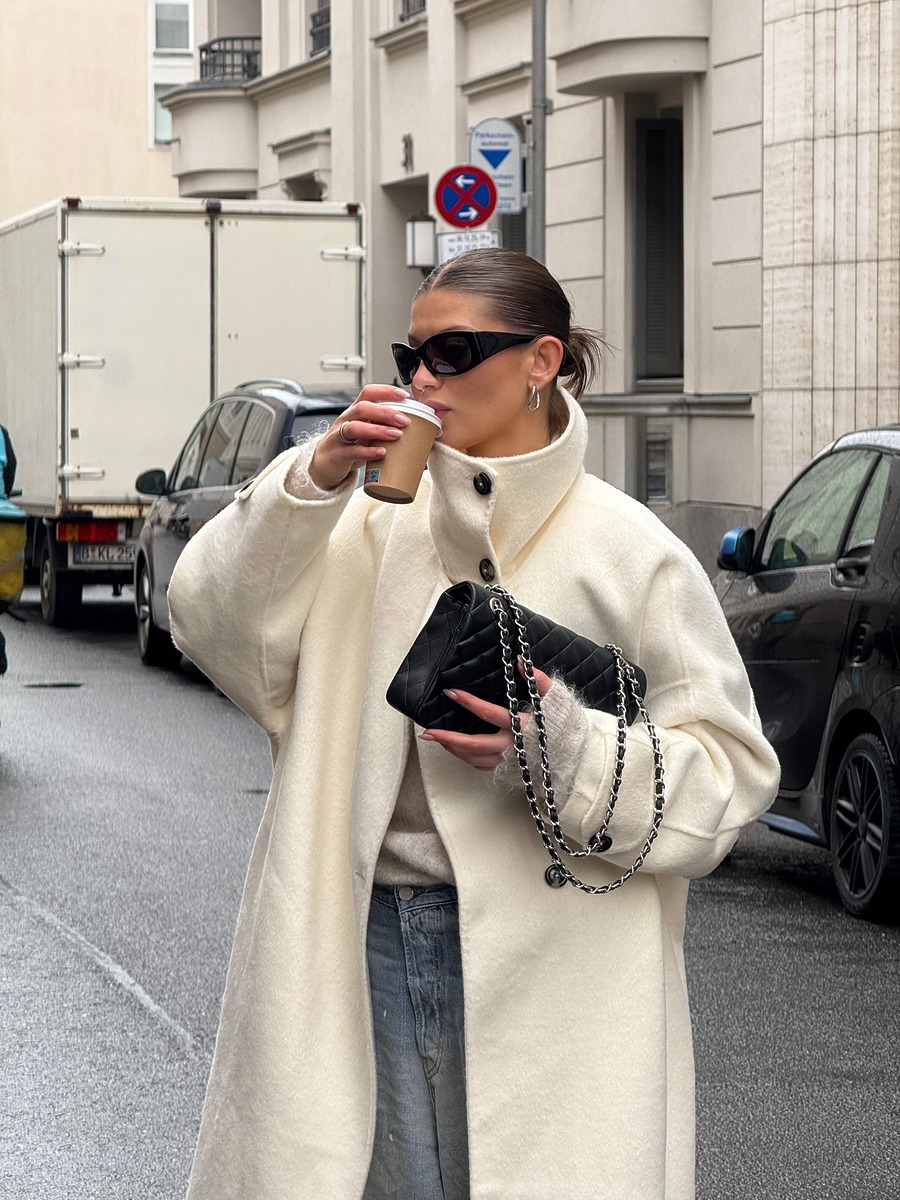 하프코트, 화이트 코트, 아이보리 코트, 밝은 코트 코디, half coat outfit, ivory coat outfit