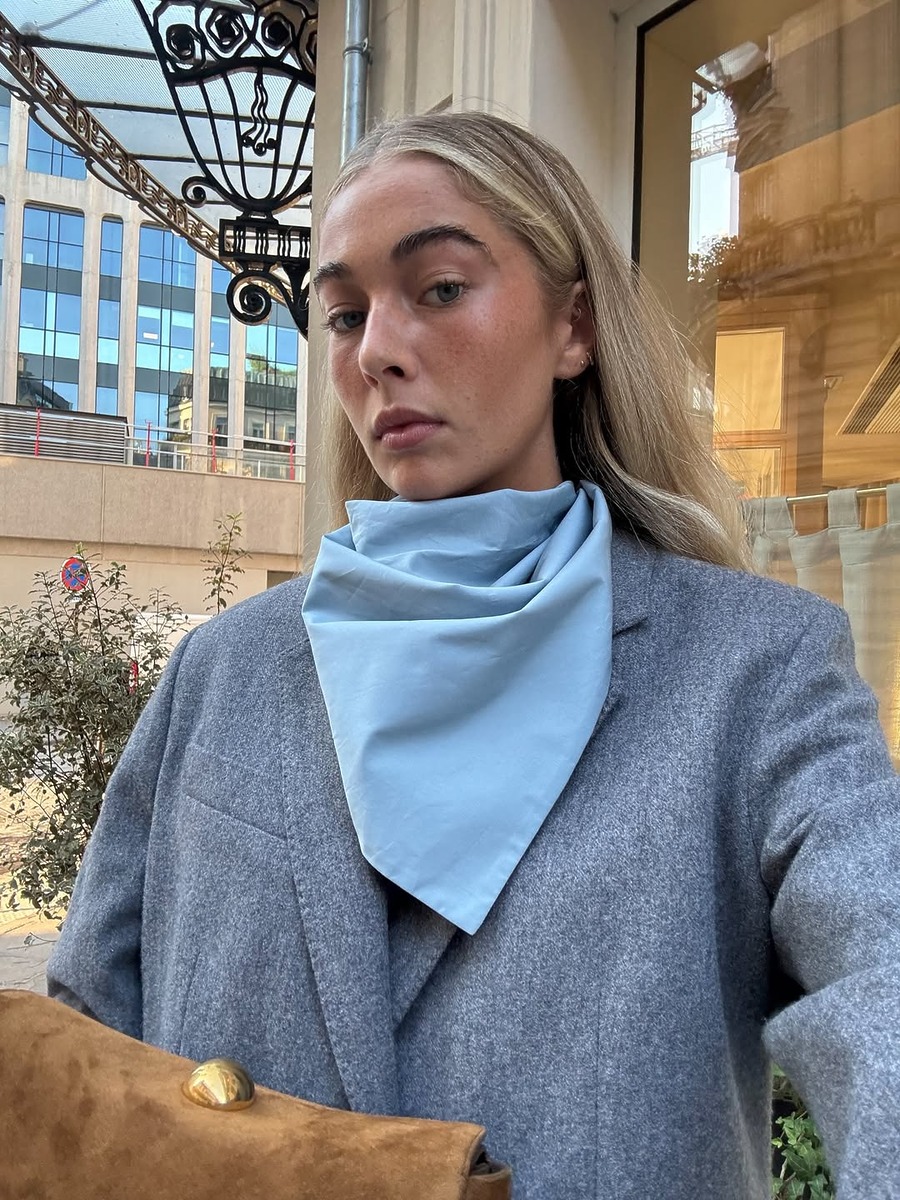 2026 트렌드 블루, 코발트 블루, 세이지 블루, 2026 trend color, blur styling