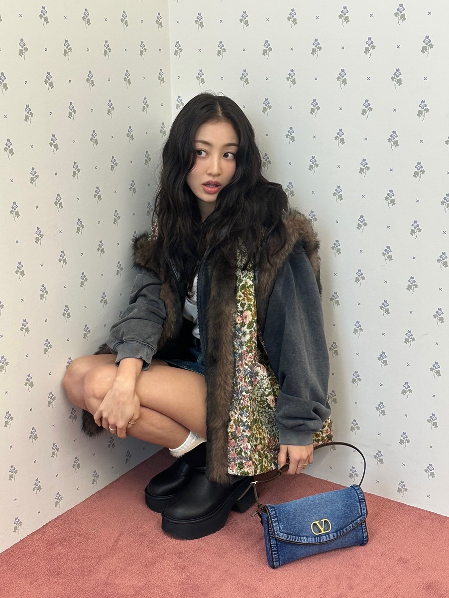 데님백 퍼코트 지효