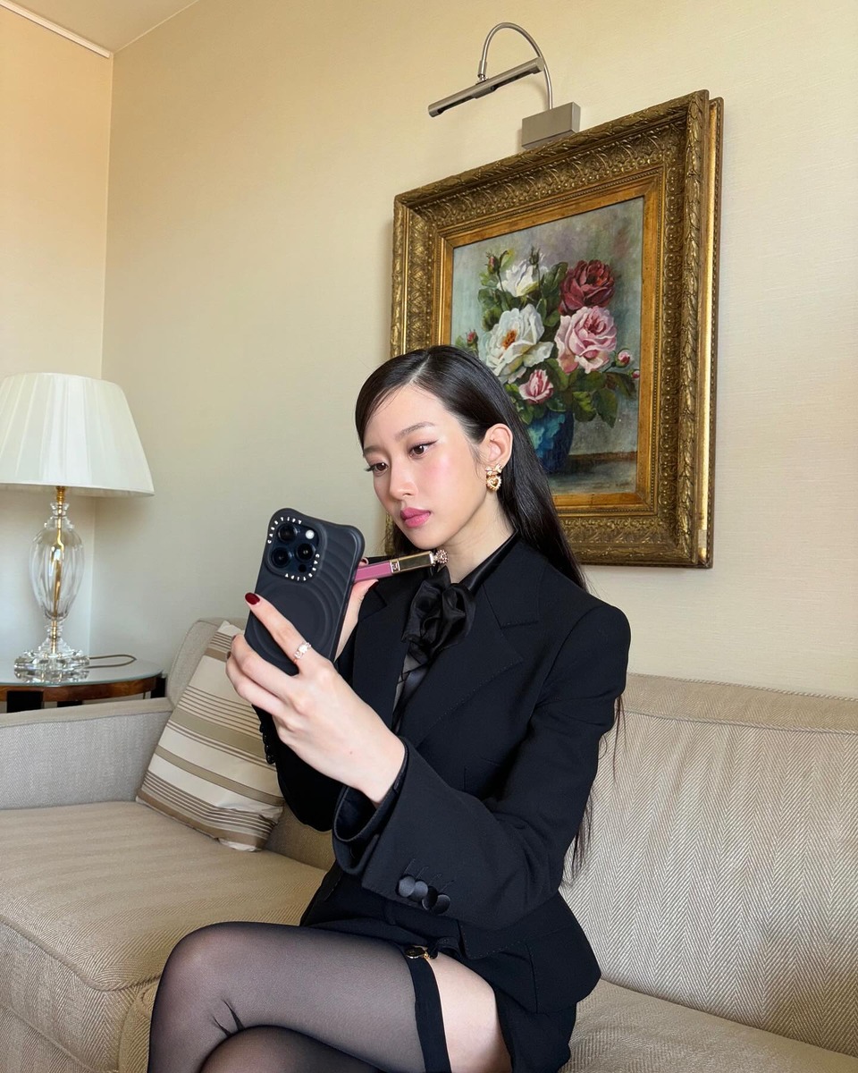 문가영 스타킹 가터벨트