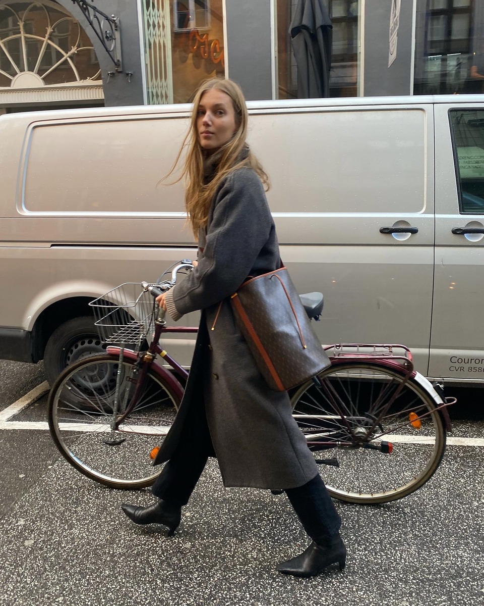 버킷백, 2025 가방, 2026 버킷백, 버킷백 코디, 겨울 가방 코디, 겨울 코트 코디, 버킷백 코디