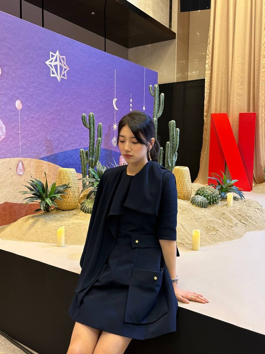 망토 케이프 셀린느 수지