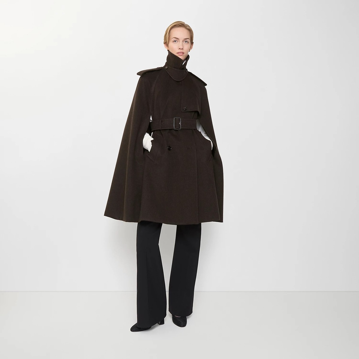 망토 케이프 버버리 김나영