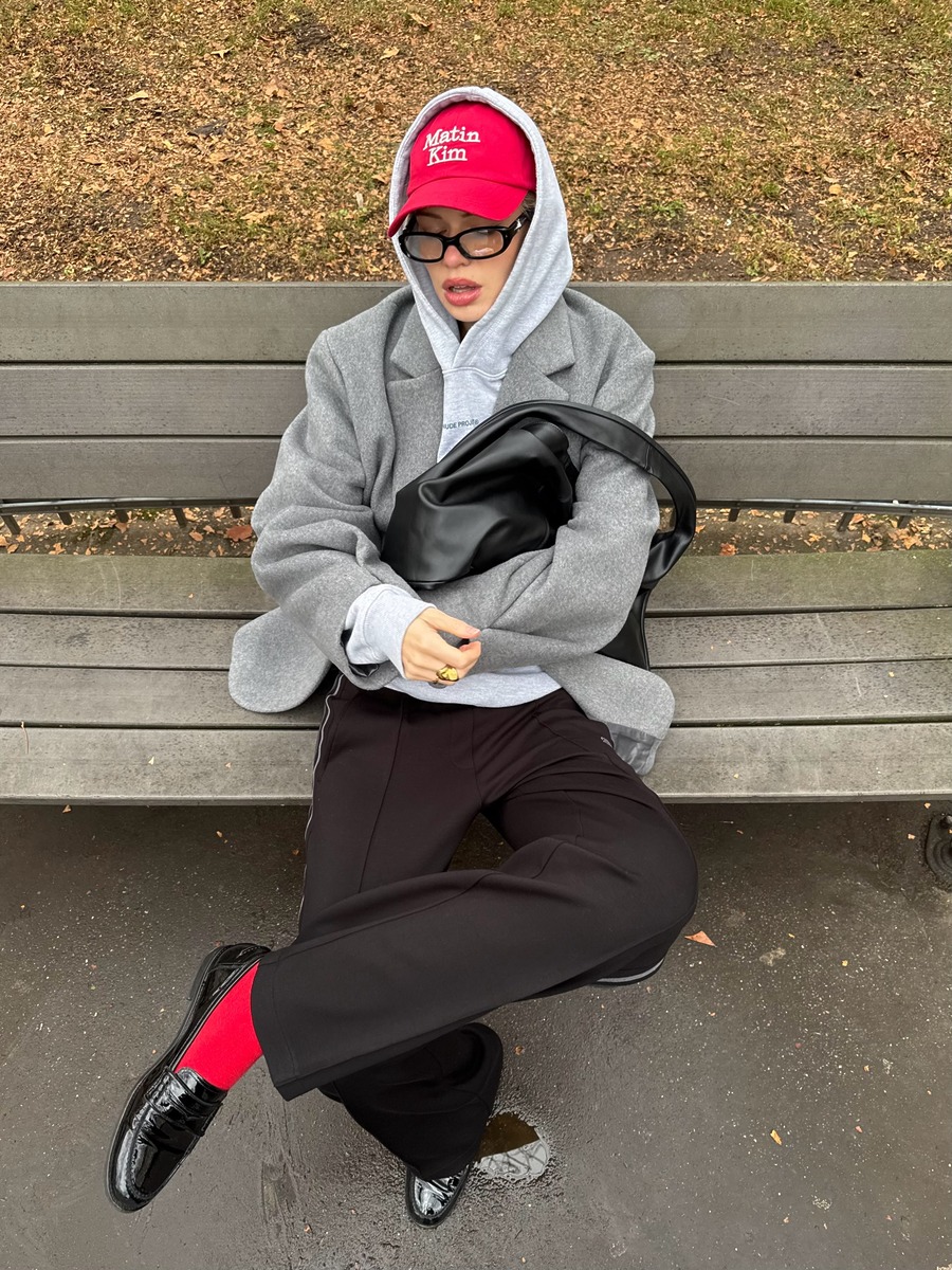 red outfit, christmas ootd, winter red, red ootd, red color styling