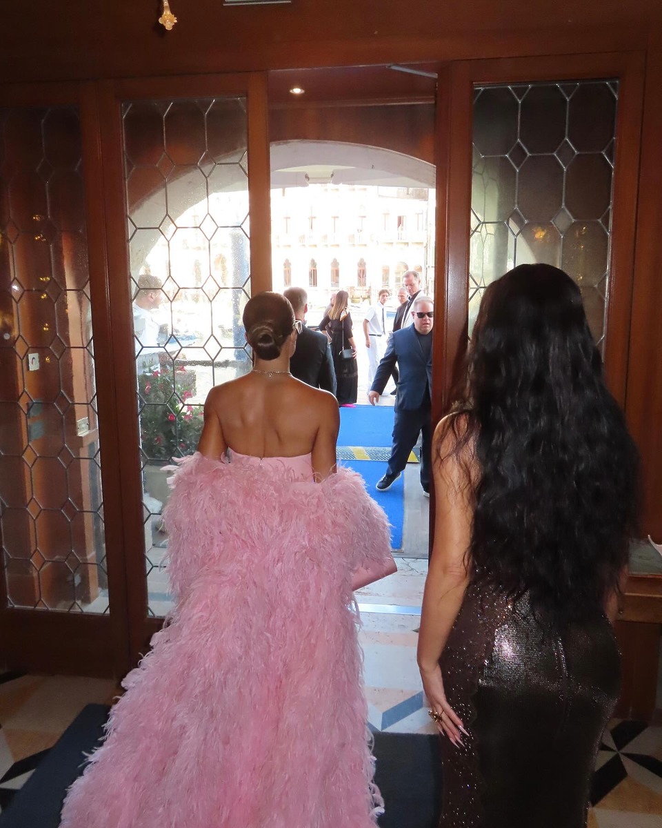 핑크룩 클로이카다시안