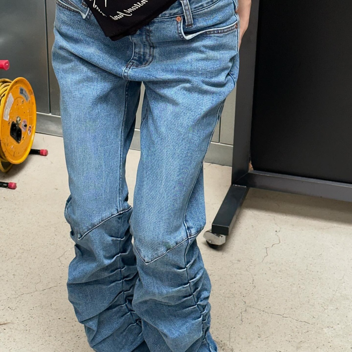 한소희 데님팬츠