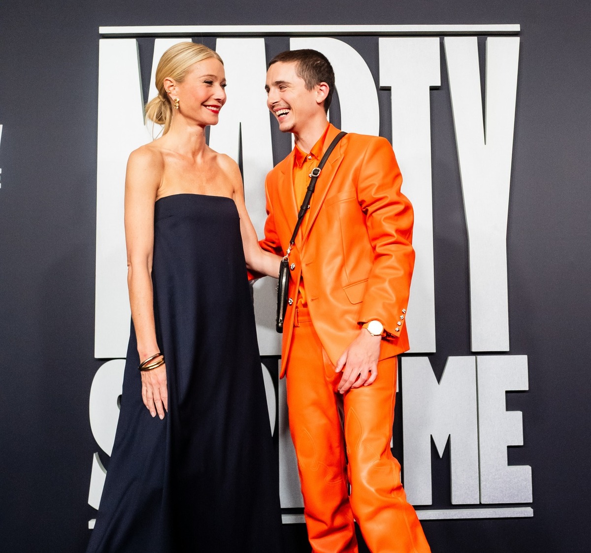 기네스팰트로 티모시샬라메 마티슈프림