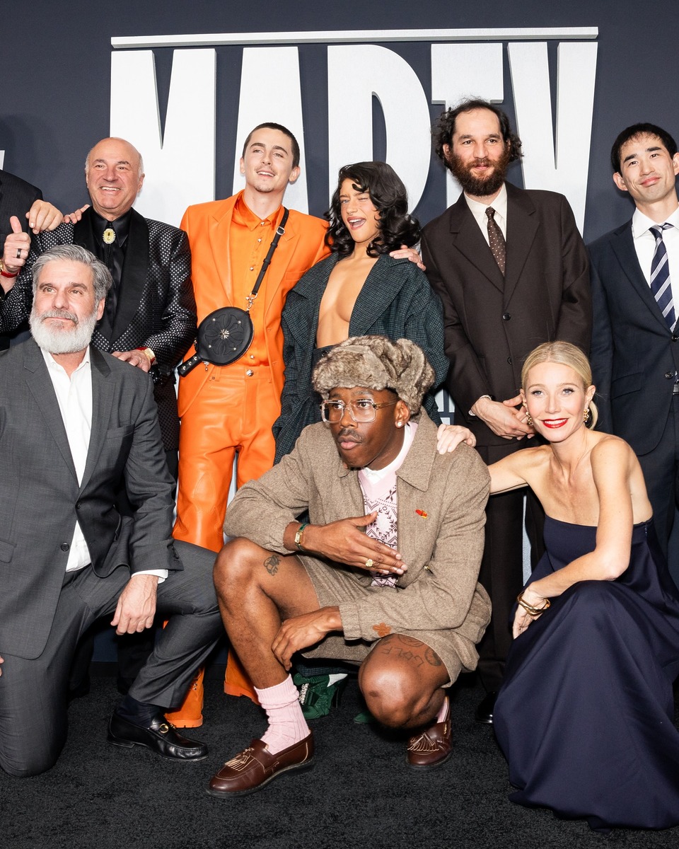 기네스팰트로 티모시샬라메 마티슈프림