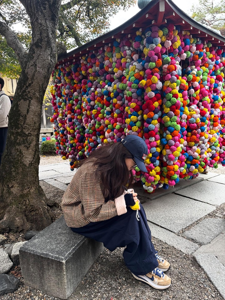 한지민 동안패션 소두모자