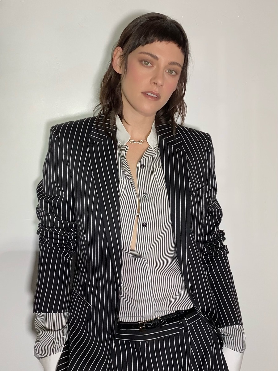 크리스틴스튜어트 팬츠수트 톰포드 팜스프링스국제영화제