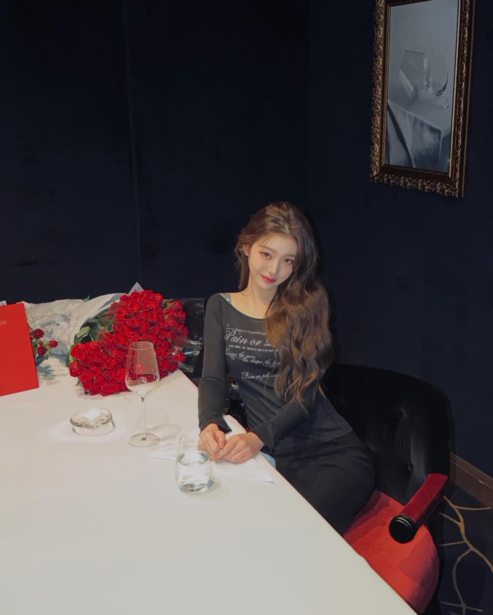 장원영 빅토리아시크릿 속옷 브라