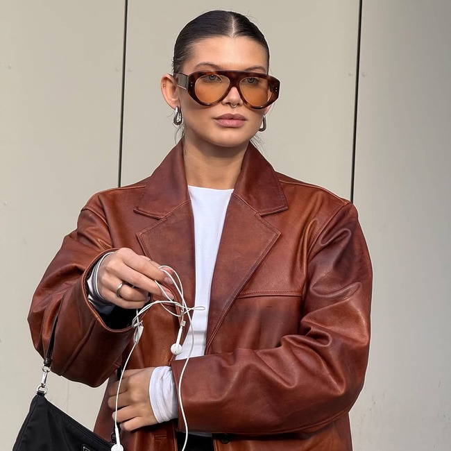 leather outerwear, leather outfit, leather trend 2026, vintage leather outerwear, 빈티지 레더, 레더, 레더아우터