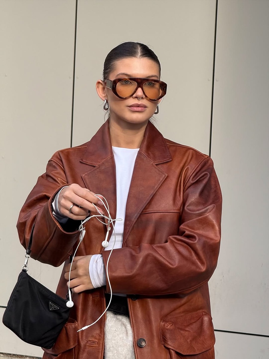 leather outerwear, leather outfit, leather trend 2026, vintage leather outerwear, 빈티지 레더, 레더, 레더아우터
