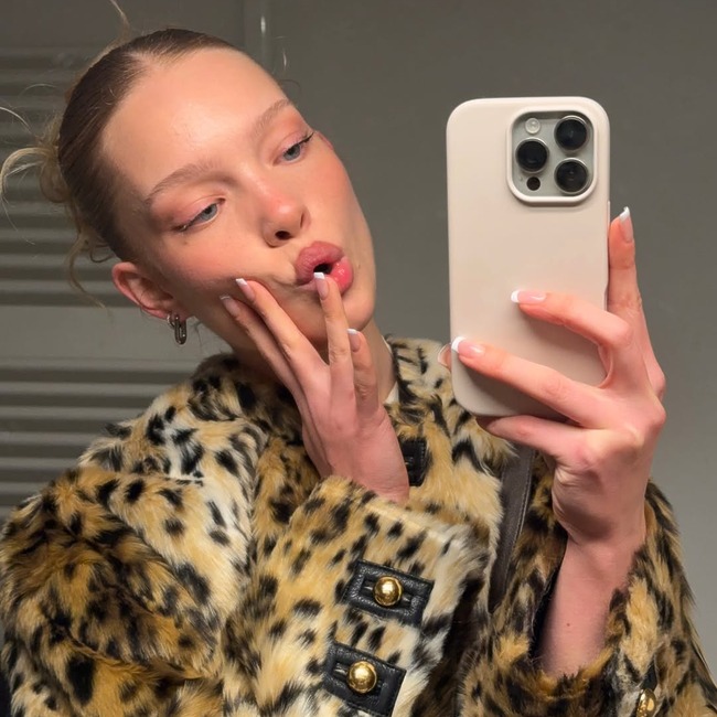 2026 hair trend, messy bun, messy hair, 메시번, 메시헤어, 번헤어