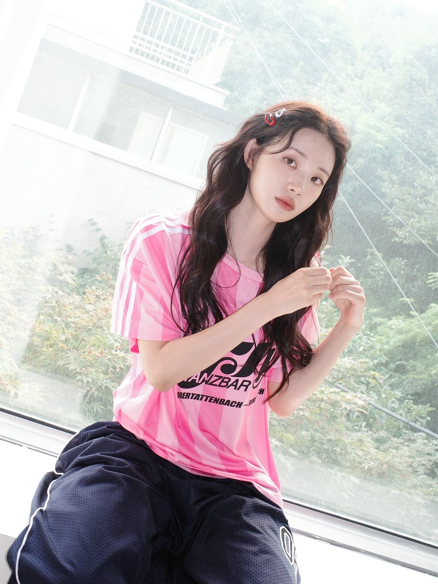 풋볼티셔츠 블록코어 신시아