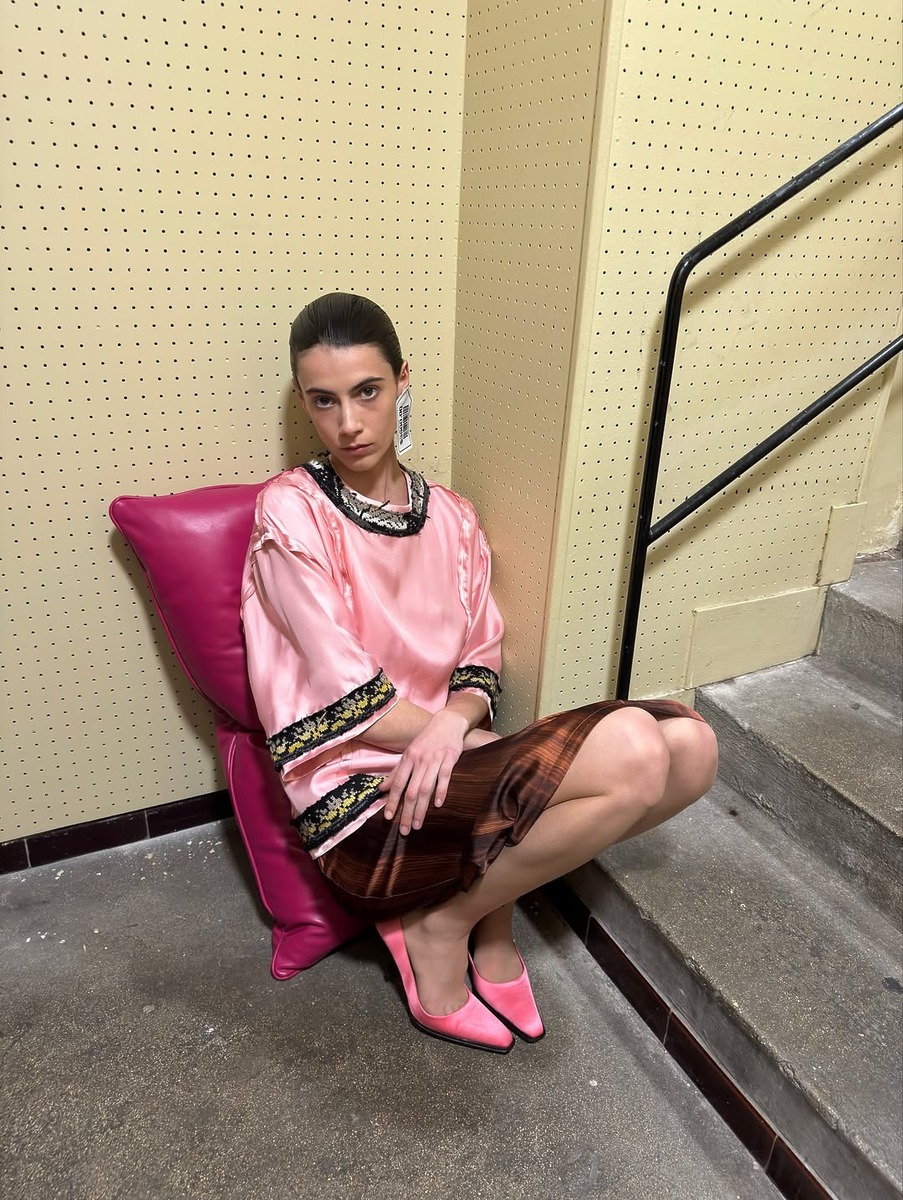 pink styling, 2026 pink color outfit, pink spring 2026, pink styling, 핑크, 트렌드 컬러, 핑크 트렌드