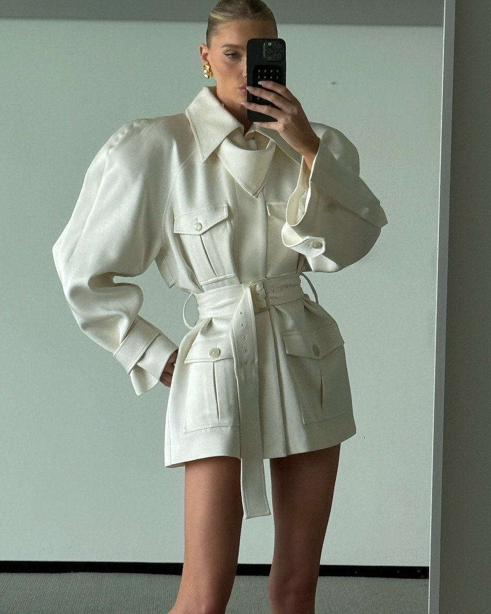 숏트렌치코트 엘라호스크