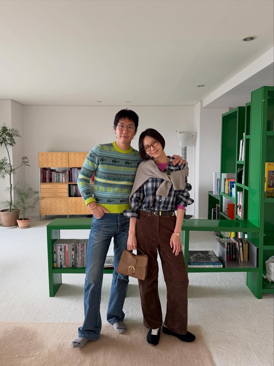 컬러티셔츠 김나영 