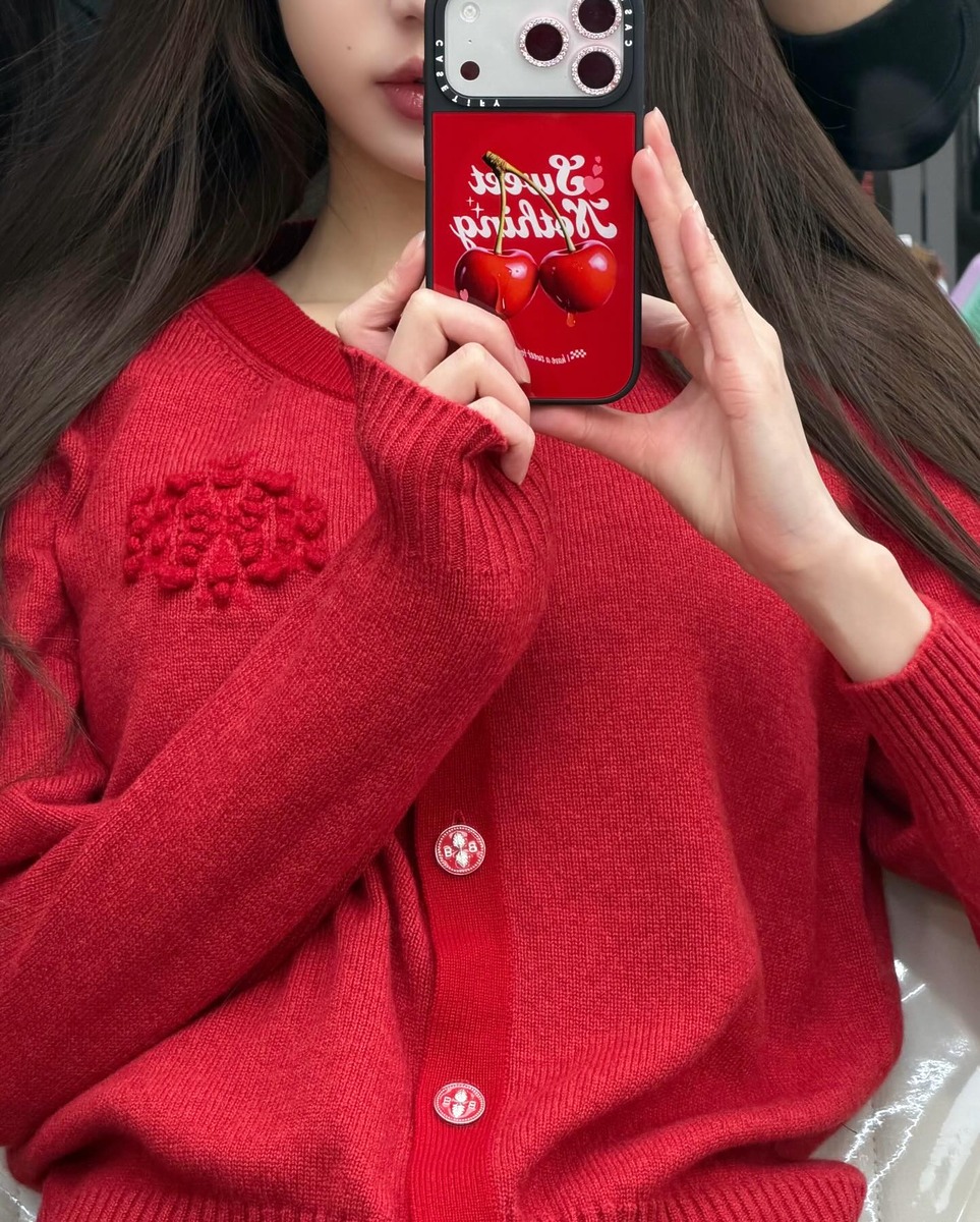 장원영 카디건 레드 BARRIE 배리