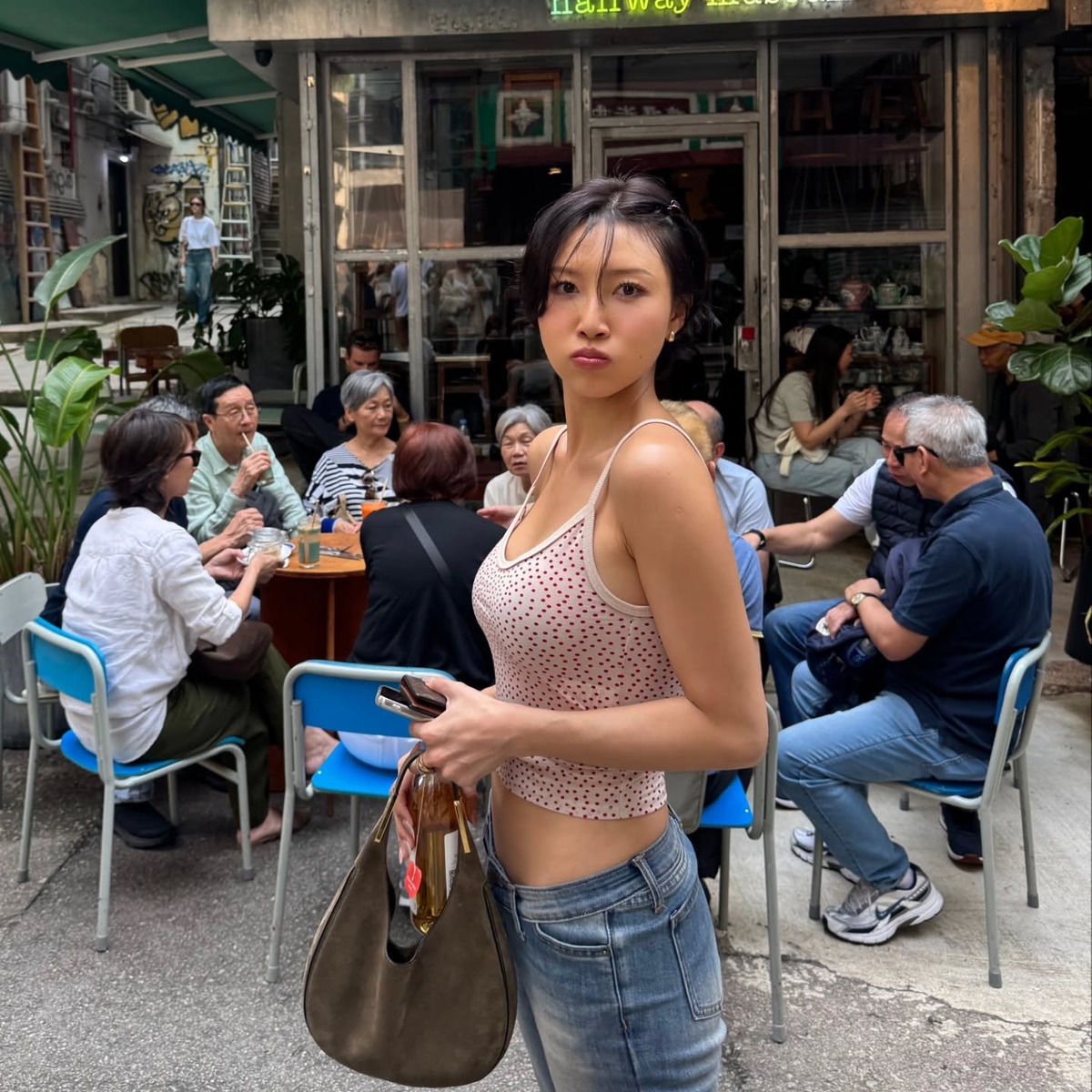 화사 홍콩 도트