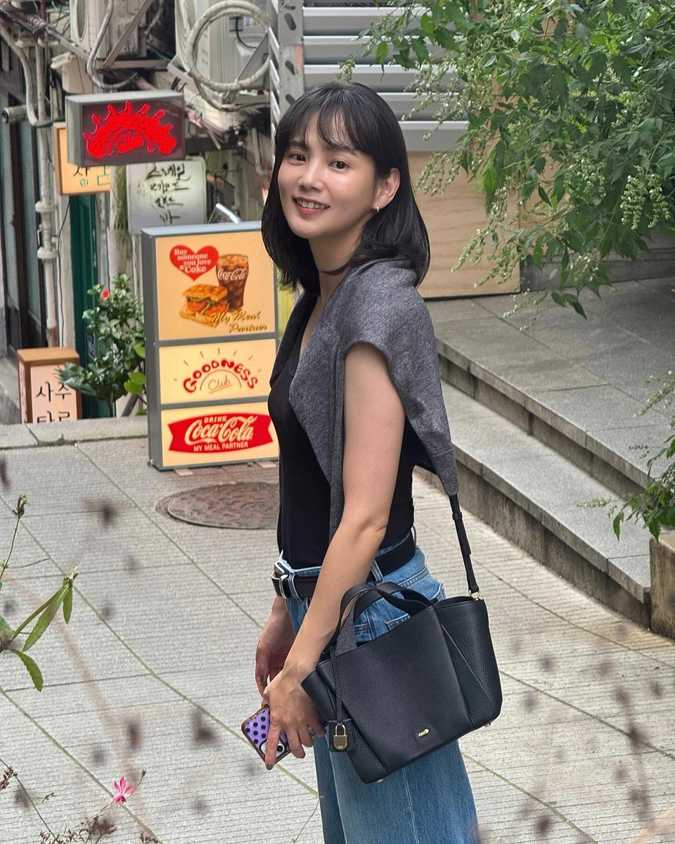 윤승아 기본템 니트