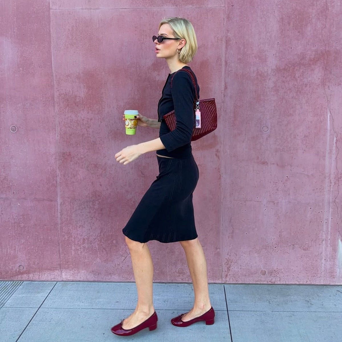 midi skirts, midi skirts trend, 미디 스커트, 미디 스커트 입기, 봄 패션 트렌드, 2026 봄/여름 패션