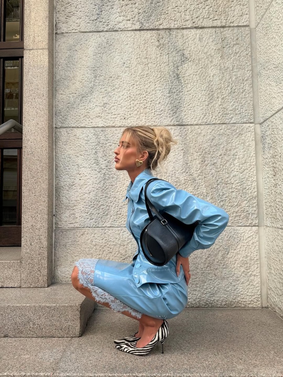 midi skirts, midi skirts trend, 미디 스커트, 미디 스커트 입기, 봄 패션 트렌드, 2026 봄/여름 패션