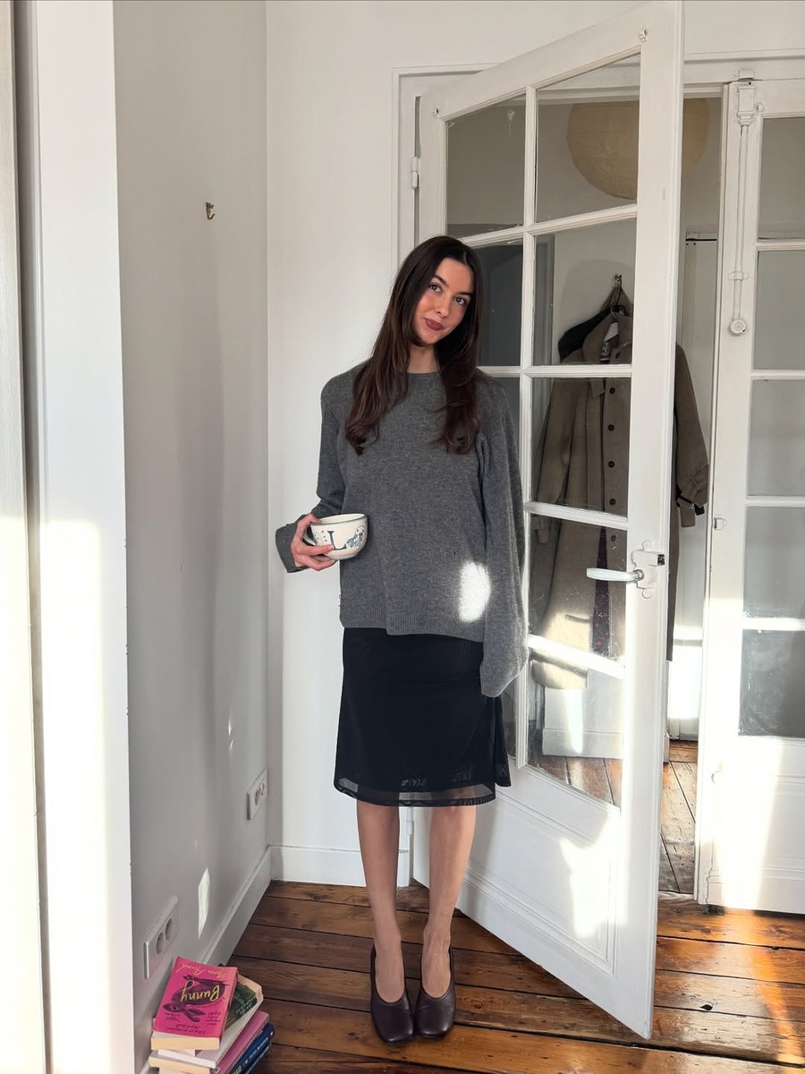 midi skirts, midi skirts trend, 미디 스커트, 미디 스커트 입기, 봄 패션 트렌드, 2026 봄/여름 패션