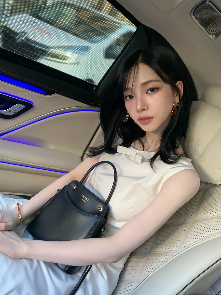 카리나 화이트 원피스 드레스