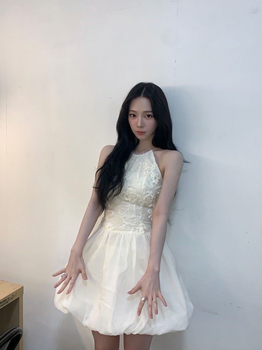 카리나 화이트 원피스 드레스