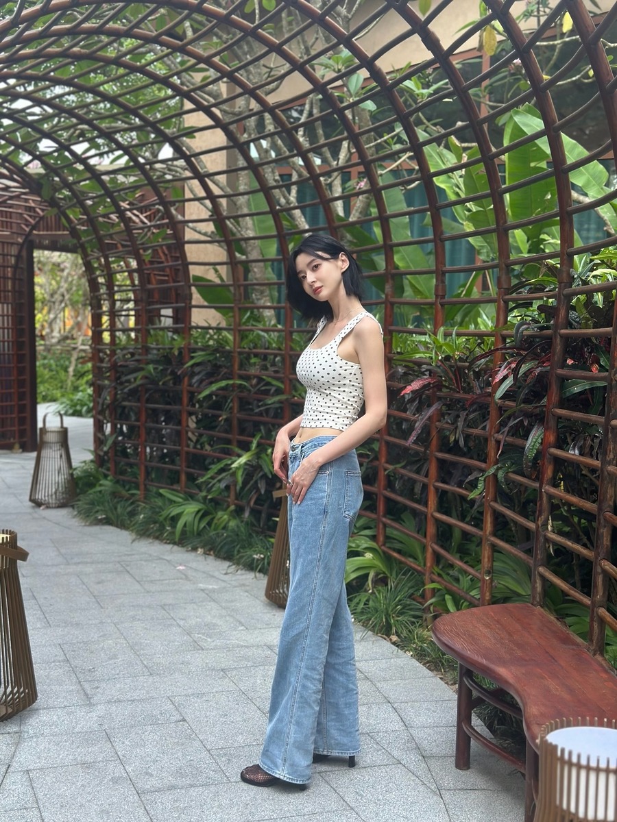 권나라 메쉬슈즈 뮬