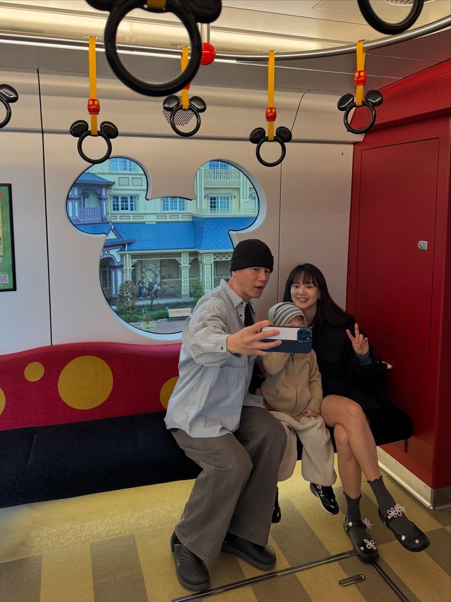 윤승아 크록스 발레리나슈즈