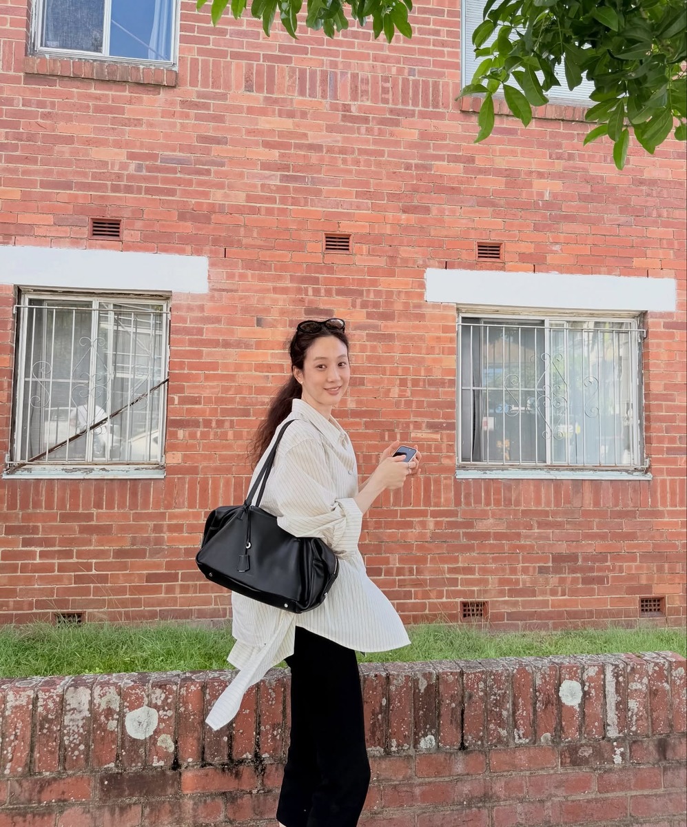 정려원 줄무늬 스트라이프셔츠 