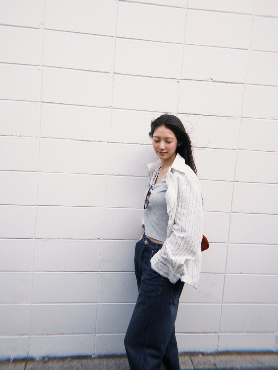 공승연 줄무늬 스트라이프셔츠